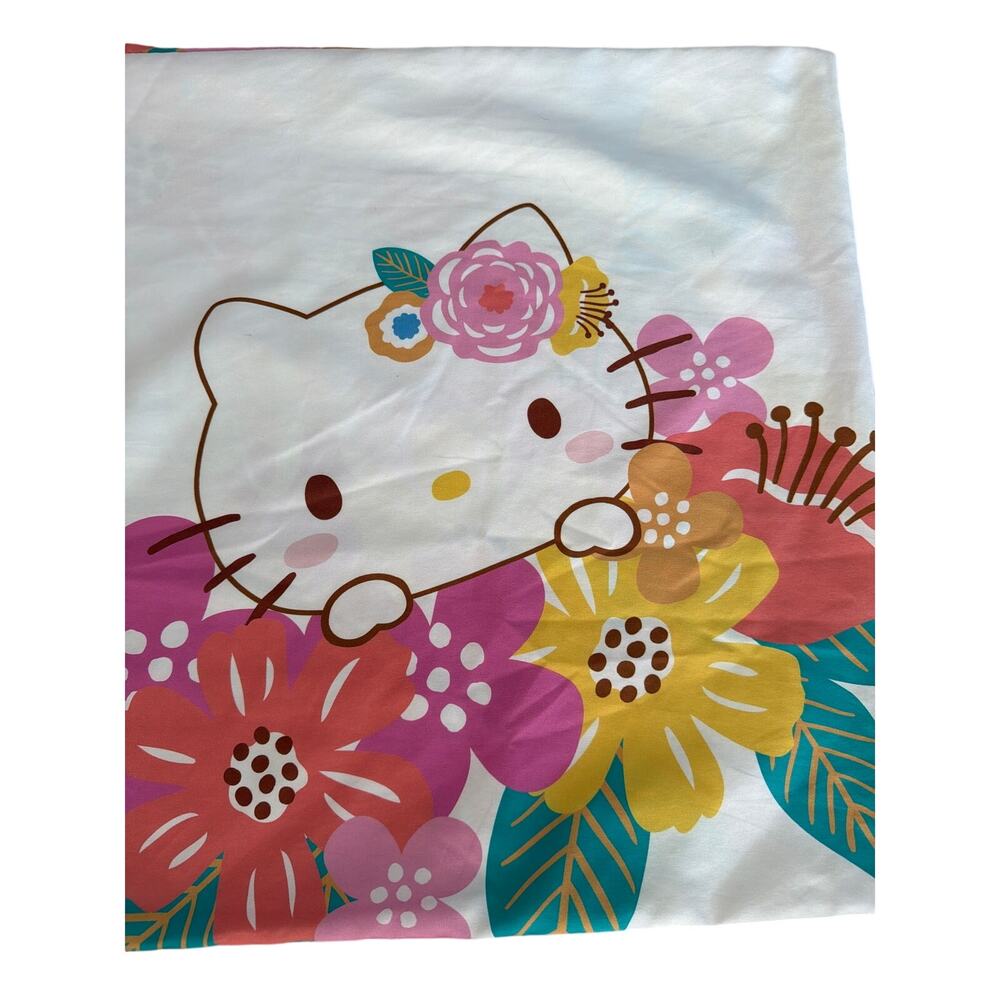 Hello kitty Sanrio 2 king size pillow Cases in excellent condition